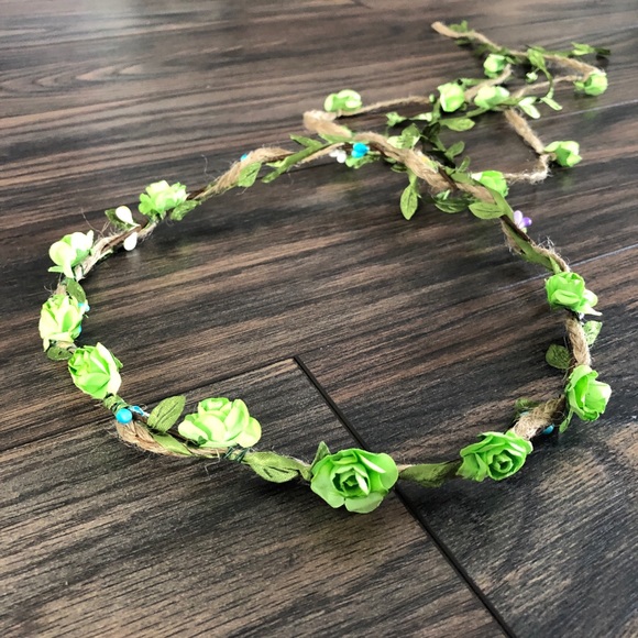 🌸💚Boho Flower Crown/ Headband - Picture 3 of 5